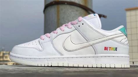 nike dunk true text